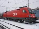 br-1116-vor-personenzugen 1116 193 Manfred am 01.02.2010 in Freilassing mit IC 2082.