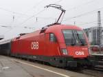 br-1116-vor-personenzugen 1116 096-7 als Schublok des EC 113 bis Villach Hbf, in M�nchen Ost, am 06.02.2010