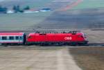 1116 169 bringt den OIC 643 nach Wien Westbahnhof. Neulengbach, ...
