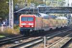 Berlin, 23.10.2010, 114 032-6 als RE1 nach Frankfurt/Oder auf Vorbeifahrt ...