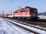 1142 613-7 karrt R3021 bei Redl-Zipf Richtung Linz;100107  ...