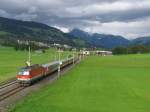 1144 088 mit REX 1515 W�rgl Hauptbahnhof-Salzburg Hauptbahnhof bei Schleicherbach ...