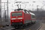 BR 120 Die 120 132-6 als Schublok am IC 2861 von K�ln Hbf nach Berlin Ostbahnhof in Essen Hbf am 26,02,10