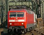 BR 120 120 147-4 bei der Einfahrt in K�ln Hbf am 06.04.2010