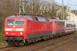 Die 120 157-3 mit ...  Eric Otten 14.04.2010