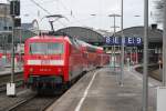 Baureihe 120 schiebt den ...  Philippe Godart 13.12.2010