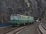 Die 122 006 und die 122 007 am 04.04.2010 bei ...