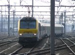 1349 bei der Einfahrt im Bhf Brugge am 14. April ...