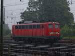 Die 140 501-8 rangierte am 12.06.2010 im str�menden Regen in ...