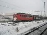 Hier 140 112-6 mit einem G�terzug in Richtung Berlin, bei ...