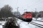 BR 140 mit Zugen 140 681 mit einem leerem Autozug in Misburg am 30.1.2010.