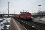 Am 05.02.2010 f�hrt die 140 806-1 mit einem Autog�terzug mit ...