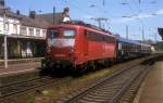 BR 140 mit Zugen 140 235  Rastatt  21.06.00
