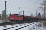 Eine alte Lady bei schwerer Arbeit konnte ich am 15.02.2010 ...