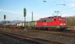 BR 140 mit Zugen ... gefolgt von 140 528-1 ebenfalls in Fahrtrichtung S�den. Aufgenommen am 10.03.2010 in Eschwege West.