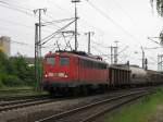 140 637-0 zieht am 17.05. 10 einen gemischten G�terzug durch Lehrte ...