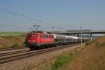 BR 140 mit Zugen 140 327 mit einem G�terzug am 03.07.2010 bei Hebertshausen.