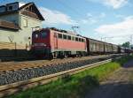 BR 140 mit Zugen 140 539-8 bringt ihren Gz in Richtung S�den. Aufgenommen am 08.07.2010 in Ludwigsau-Friedlos.