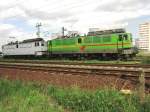 DP 60 und DP 50 stehen am 25.05.10 beim Bahnhof ...