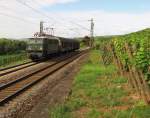 BayernBahn E 42 151 mit dem Henkelzug DGS 88913 von ...