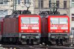 BR 143 Lokportraits Das Trabbi Treffen bei der ausfahrt aus dem D�sseldorfer Hbf mit 143 815-9 und 143 842-3 am 22,02,10