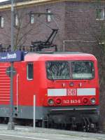 DB Regio NRW GmbH BR 143 643 schiebt am 19.03.2010 ...