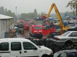 Hier wird die 143 328-3 am 10.10.2009 in Opladen beim ...