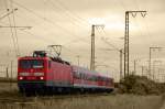 BR 143 mit Zugen Kleine Spielerei mit Adobe Photoshop CS5: 143 123 am Nachmittag des 02.06.2010 bei der Durchfahrt durch Regensburg Ost.