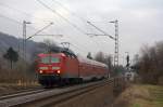 Die 143 930-6 am 28.01.2012 in Leutesdorf.  ...