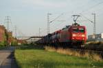 145 054-3 mit einem Containerzug in Dormagen Bayerwerk am 05.08.09 ...