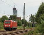 BR 145 145 077-4 rollt am 24.07.10 als Lz durch Hamburg-Unterelbe Richtung Rbf Alte-S�derelbe, um dort einen Containerzug abzuholen, den sie sp�ter Richtung S�den bringen wird.