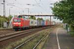 BR 145 mit Zugen Br 145 037-8 mit ein Containerzug durch Saarmund 22/09/2009.