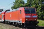 BR 146 Lokportaits 146 102-9 am 27.06.2010 kurz nach �berquerung des Mittellandkanals bei Peine mit RE nach Braunschweig