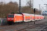 BR 146 mit Zugen RE1 Ri. Hamm Westf. (146 001-3) f�hrt am 28. M�rz 2010 um 17:36 Uhr durch Duisburg Gro�enbaum