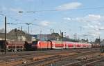 BR 146 mit Zugen 146 004-7 mit dem RE 5 nach Emmerich am 2. April 2010 in Koblenz-L�tzel.
