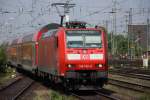 Ein Regionalexpress nach Hannover wird von 146 106-0 in Bremen ...