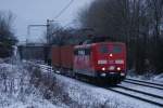 151 036-1 kam mit zwei Containerwagen durch Hannover Ahlten am ...