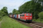 151 131 mit einem kistenzug am 1.6.10 in Ahlten.  ...
