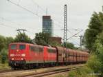 BR 151 AK 151 096-5 und AK 151 118-7 poltern am 24.07.10 mit einem Kohlebomber durch Hamburg-Unterelbe Richtung Hamburg-Hansaport.