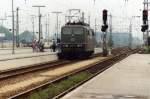 151 074-2 im Hauptbahnhof Ingolstadt 1990  ...