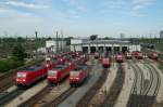 22 abgestellte E-Loks im ...  Robin Asi�du 26.05.2012