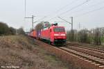 BR 152 152 142-6 mit einem weiteren Containerzug auf der hannoverschen GUB (Ahlten 08.04.10)