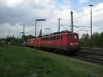 140 490-4 zieht am ...  Felix H�hne 04.05.2010