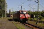 BR 152 152 088-1, am 17.06.2010 in Lehrte. Leider hat die Lok den Schatten von den Oberleitungsmast auf der Front.