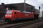 BR 152 152 074-1 mit einem Schadwagen in D�sseldorf Hbf am 19.06.2010
