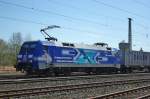 Der Albatros fliegt in Richtung Norden. 152 137-6 mit Containerzug ...