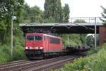 BR 155 155 215-7 mit Stahlbrammenzug in Limmer am 24.06.2009