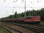 155 147-2 zieht am 25.06. 10 einen Ganzzug durch Hosena  ...