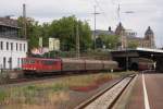 155 157-1 mit einem G�terzug in Wuppertal Steinbeck am 24.07.2010 ...