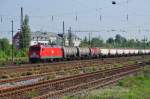 156 002 der MEG rollt am 22.05.10 in Leipzig-Sch�nefeld auf ...